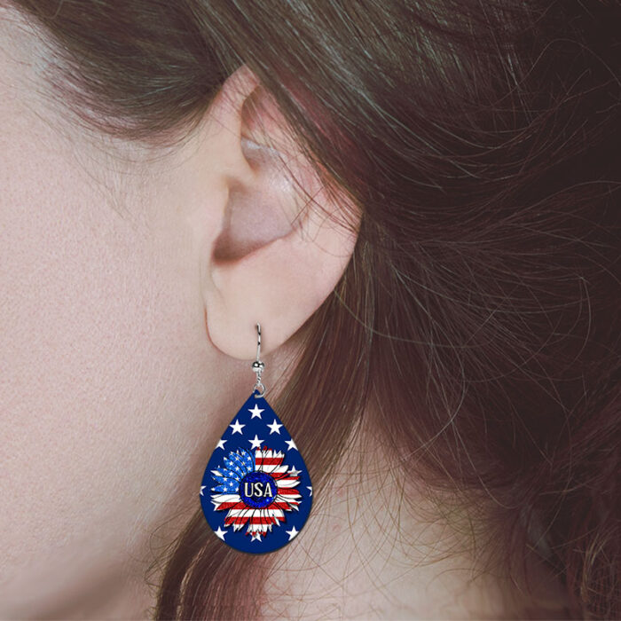 Patriotic-Earrings-USA-SM-TD-Model.jpg