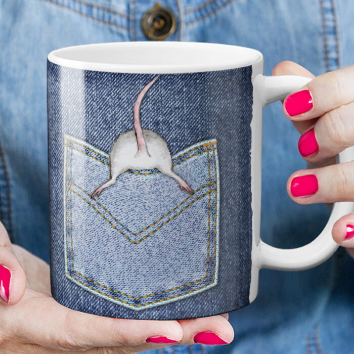 Mouse-in-Pocket-Hand-holding-mug-w-Jeans