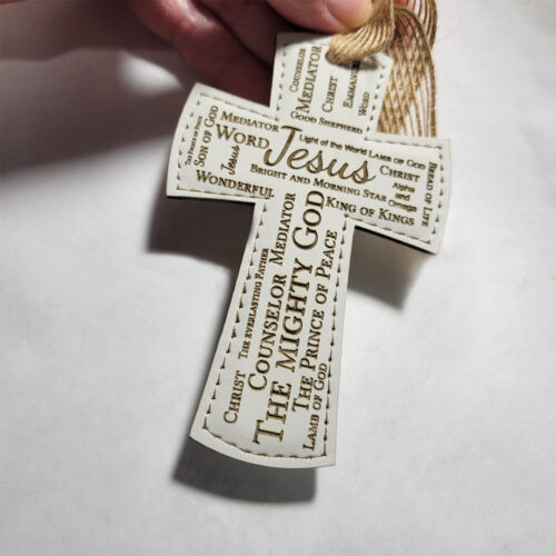 hand-holding-cross-